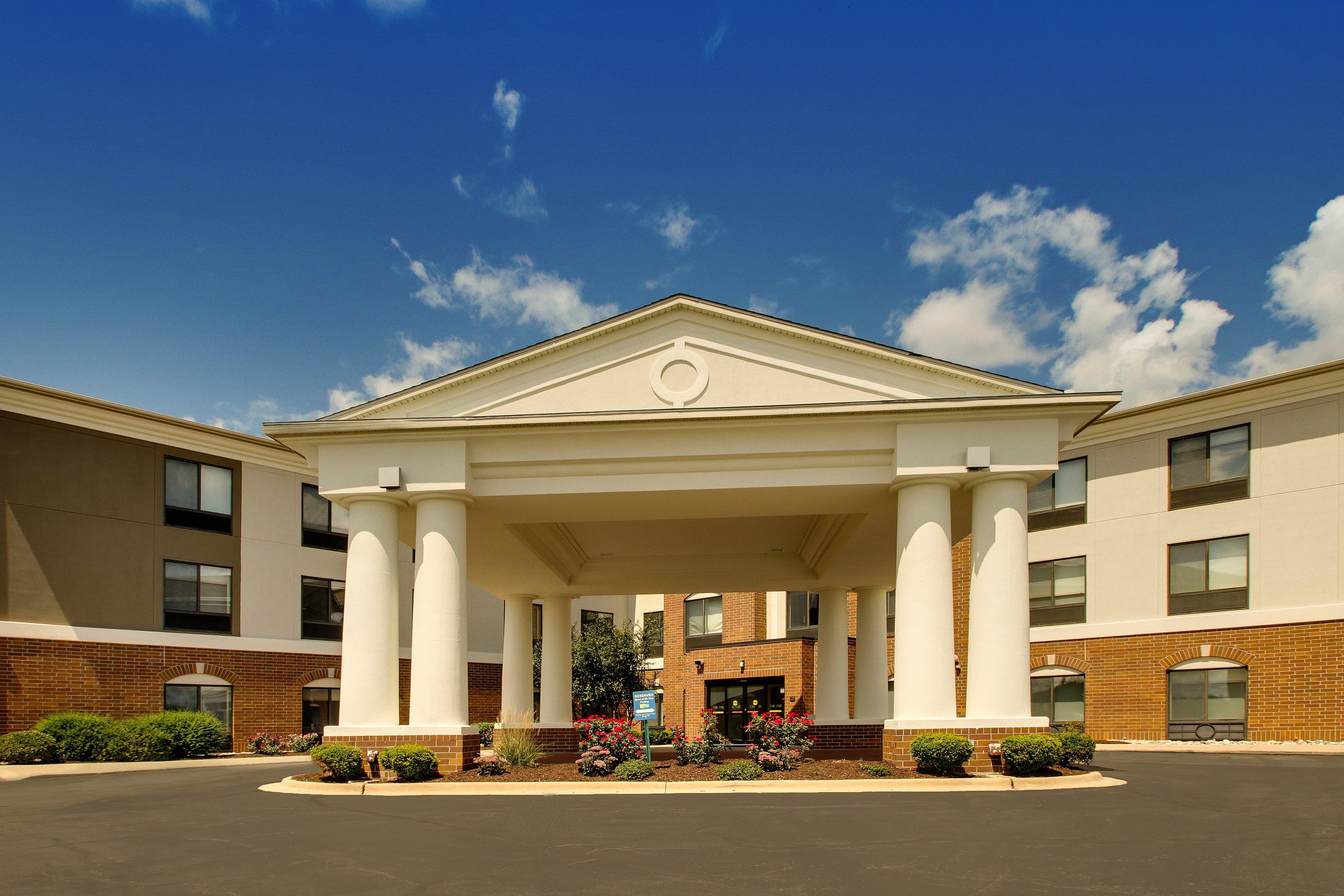 Holiday Inn Express Hotel & Suites Morris By Ihg Extérieur photo